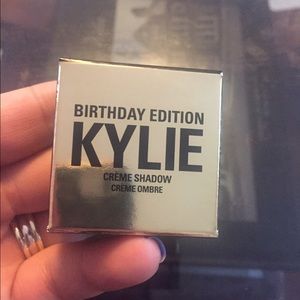 Kylie Bday Edition Rose Gold Creme Shadow. New