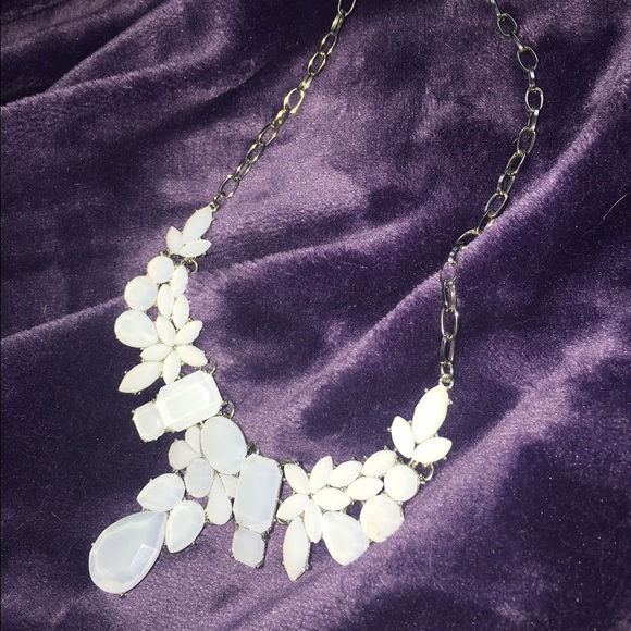Crystal White Necklace