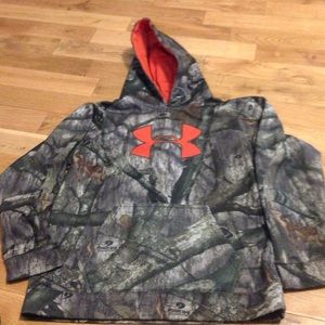 Unerarmour mossy oak hoodie