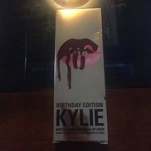 Kylie Leo Lip Kit