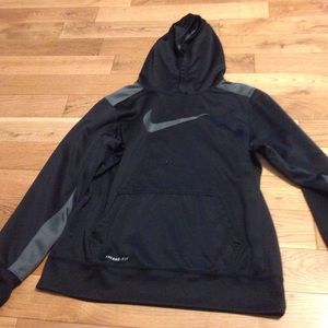 Nike thermafit hoodie