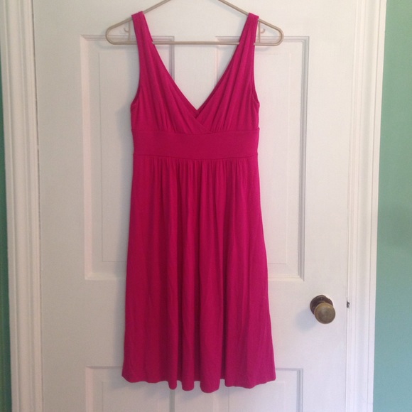 Forever 21 v neck dress
