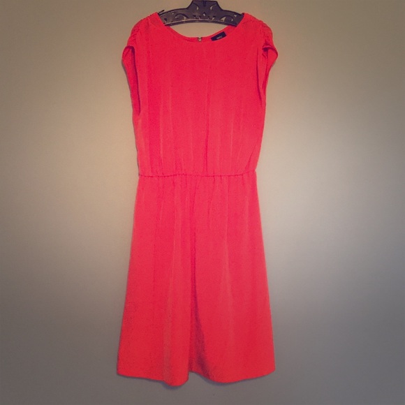 Cap sleeve dress