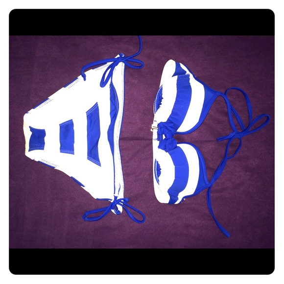 Hollister swim suit