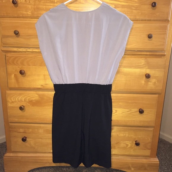 Grey and black mini dress - Picture 2 of 2