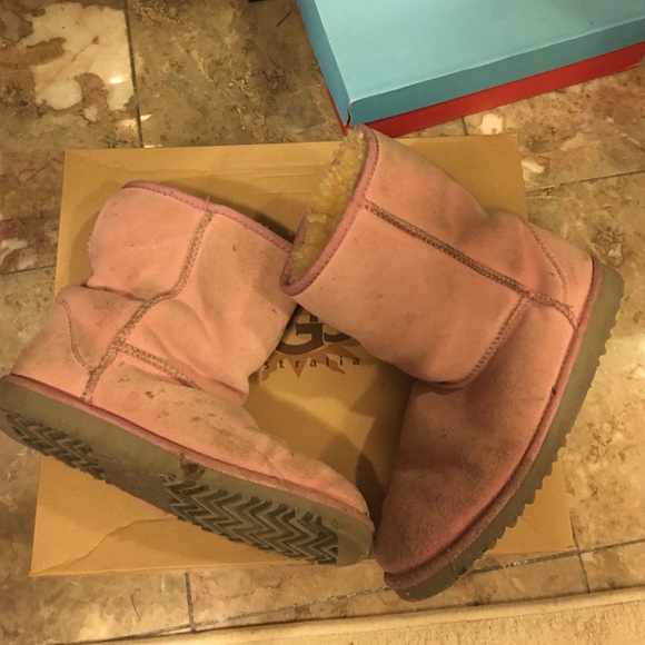 Cute Pink Uggs!