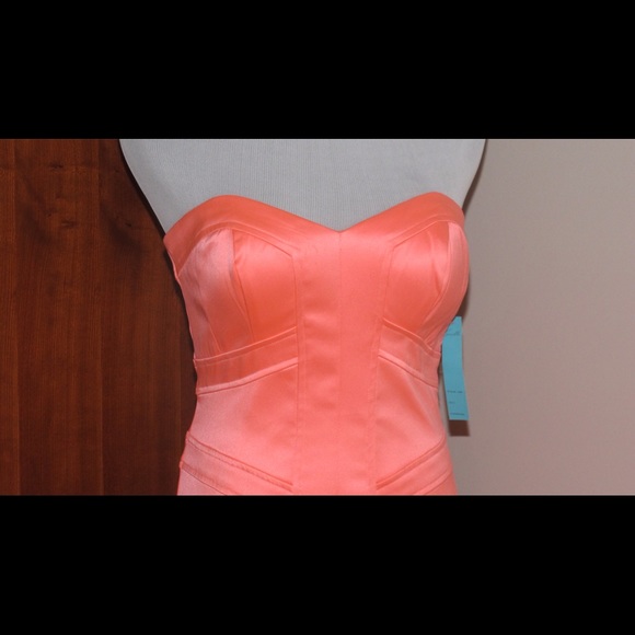 Formal Dress - Picture 2 of 2