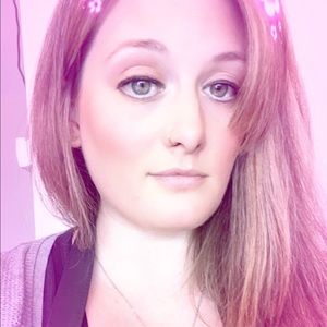 Meet your Posher, Rebecca