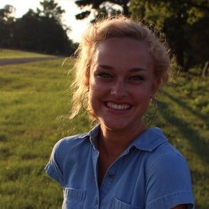 Meet your Posher, Anna