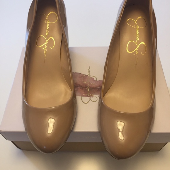 BNIB! Nude Patent Wedges - Picture 2 of 3