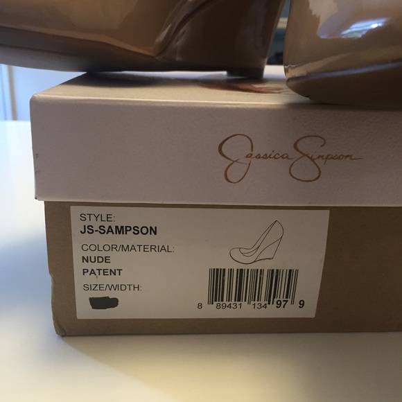 BNIB! Nude Patent Wedges - Picture 3 of 3