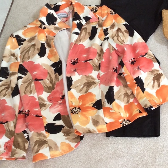 Jacket - Picture 4 of 4