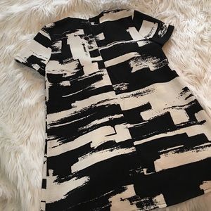 Good Time Tops - Black on white cropped High low top Good Time Tops - Black on white cropped High low top