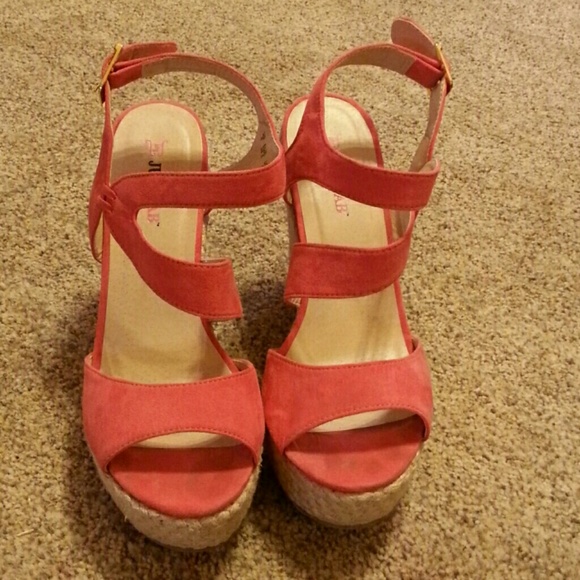 Platform wedges. Coral suede-like.