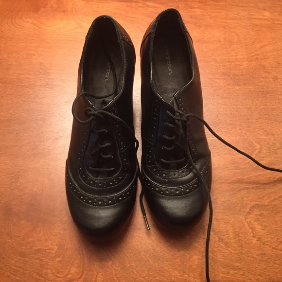 Xhilaration oxford with heel