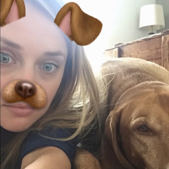 Meet your Posher, Taylor - Picture 3 of 3