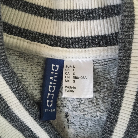 Grey button-up sweater - Picture 2 of 3