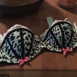Victoria's Secret Bra, 32C