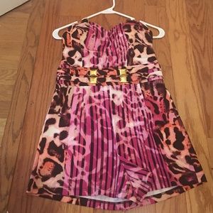 💖BEBE 😍 NWOT! Gorgeous romper!! Size med