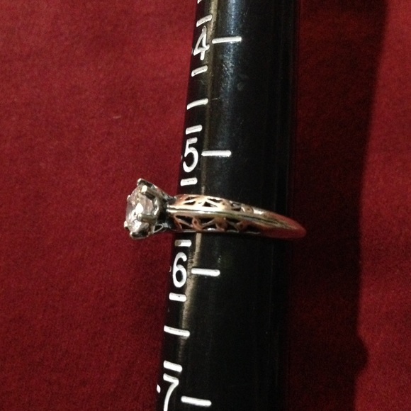 Gorgeous silver CZ ring, antique style! - Picture 2 of 5