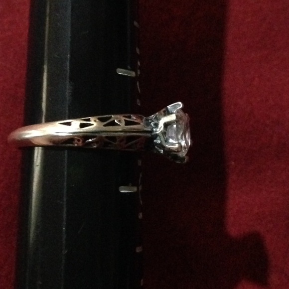 Gorgeous silver CZ ring, antique style! - Picture 3 of 5