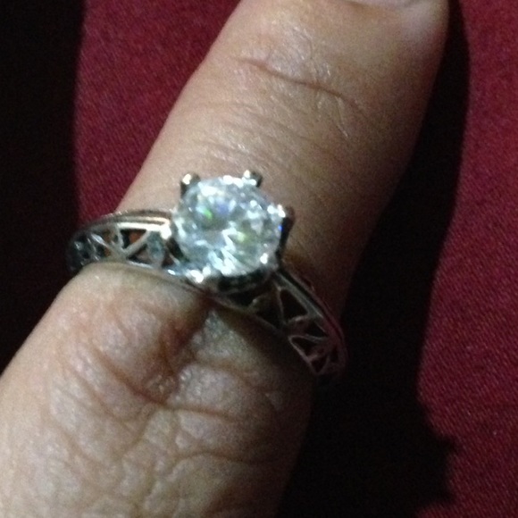Gorgeous silver CZ ring, antique style! - Picture 4 of 5