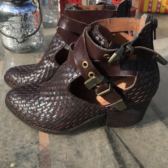 vegan jeffrey campbell