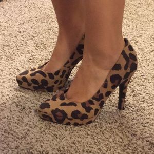 H&M cheetah pumps
