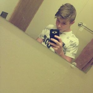 Meet your Posher, Clay