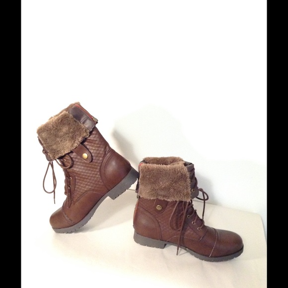 Lace Up And Adjustable Boots Bundle Of Two Pair - Picture 3 of 4