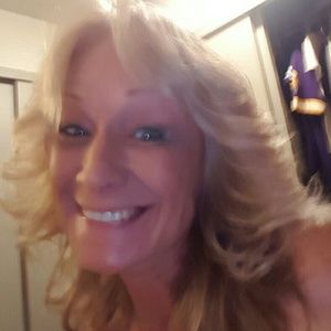 Meet your Posher, Debra