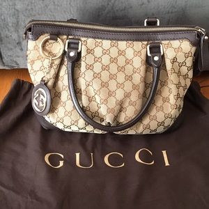 100% authentic Gucci sukey original gg canvas  bag