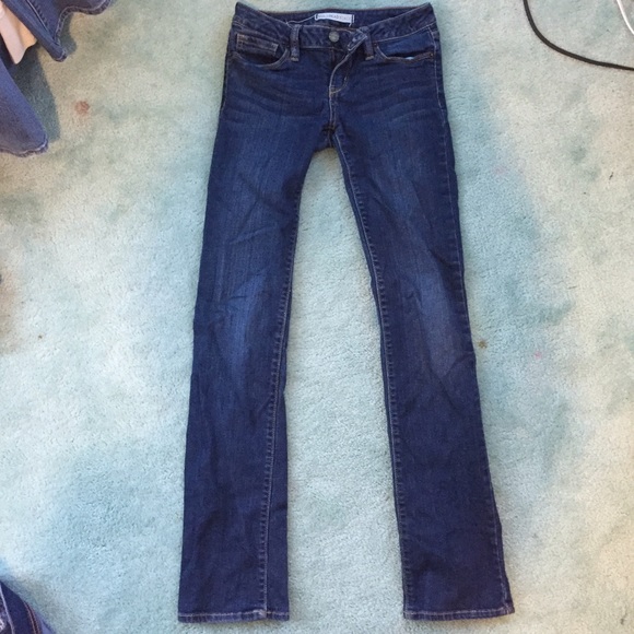 Bullhead Dark-wash Straight Jeans