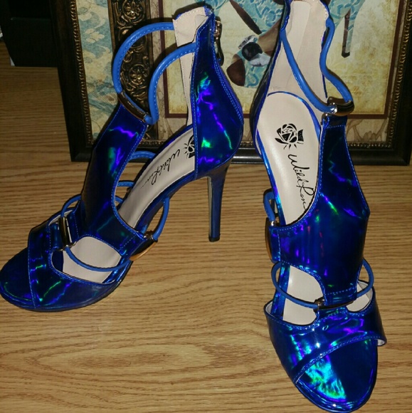 Hot! Blue Heels