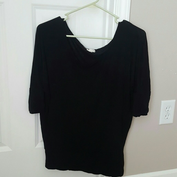 3/4 sleeve top.