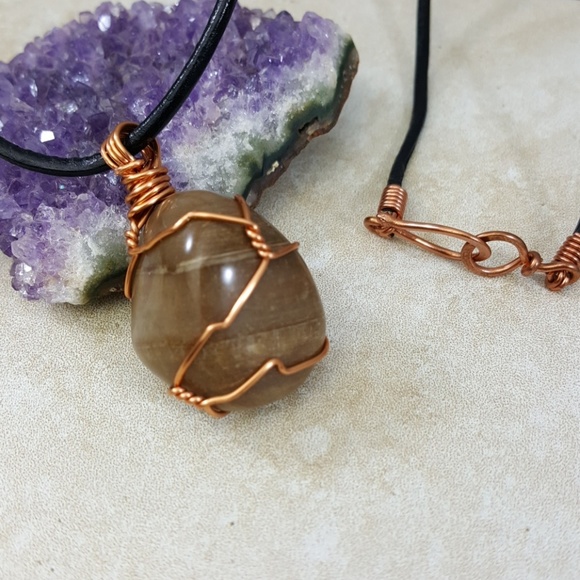 SOLD to Cindy @cbcb31 - Picture 2 of 4