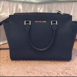 Michael Kors Medium Selma Bag