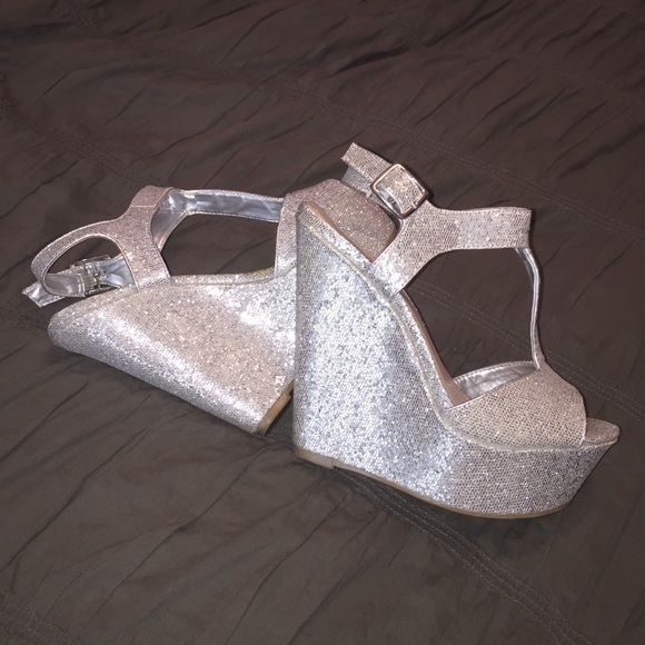 Silver sparkly glitter wedges!