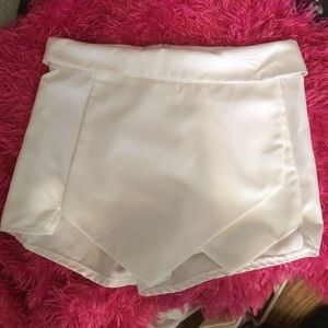 White Envelope skort