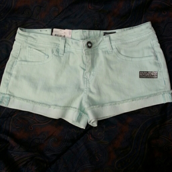 NWT Volcom Soundcheck short shorts - Picture 2 of 2