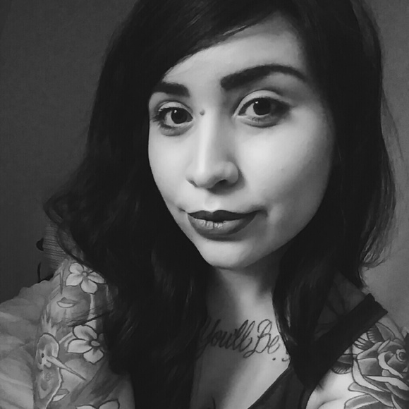 Meet your Posher, Evelyn