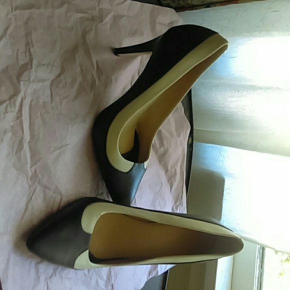 Banana Republic shoes