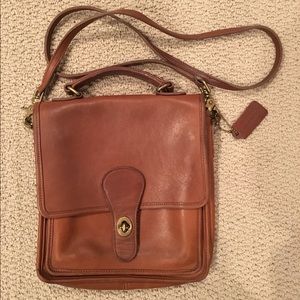 Vintage Coach Willis Tan Crossbody Handbag
