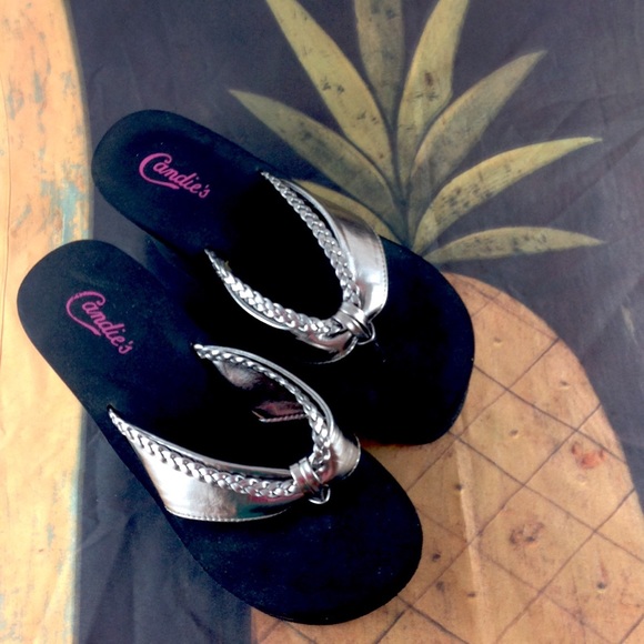 Candie's Shoes - Candie's Platform Flip Flop Sandals