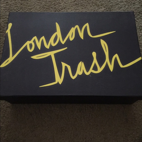 All white suede/leather ankle booties from bakers