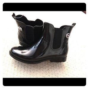 BRAND NEW Michael Kors Black Ankle Rain Boots