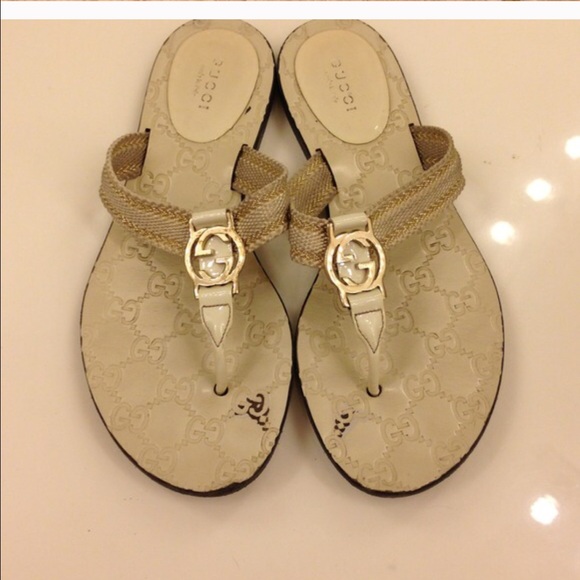 Gucci flip flop