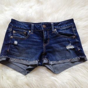 American Eagle Med. Wash Distressed Shortie Shorts