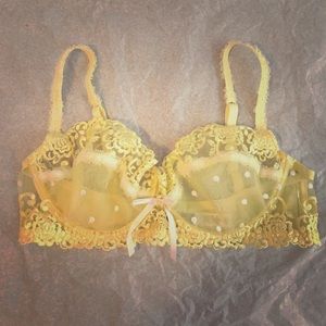 💛 Pretty yellow bra