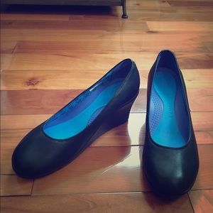 Women's black crocs wedges